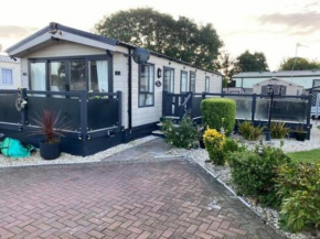 2 Bed, 2 Bath Lodge Style Caravan with Hot Tub & Private Garden at Patrington Haven Leisure Park